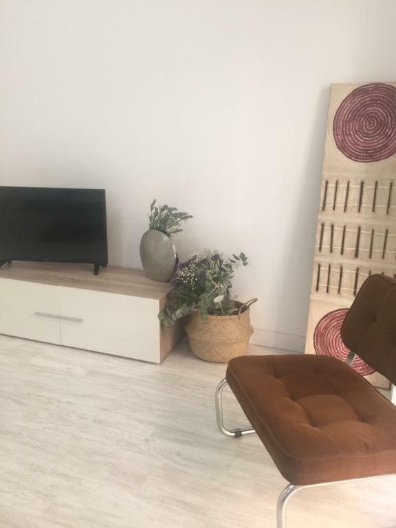Apartamento Avenida De Portugal لوغرونيو المظهر الخارجي الصورة