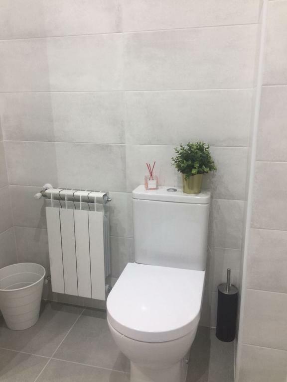 Apartamento Avenida De Portugal لوغرونيو المظهر الخارجي الصورة