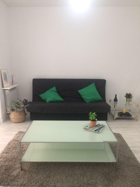 Apartamento Avenida De Portugal لوغرونيو المظهر الخارجي الصورة